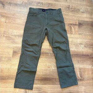 Duluth Trading Co Alaskan Hardgear Men's Brown Cargo Pants 36x32